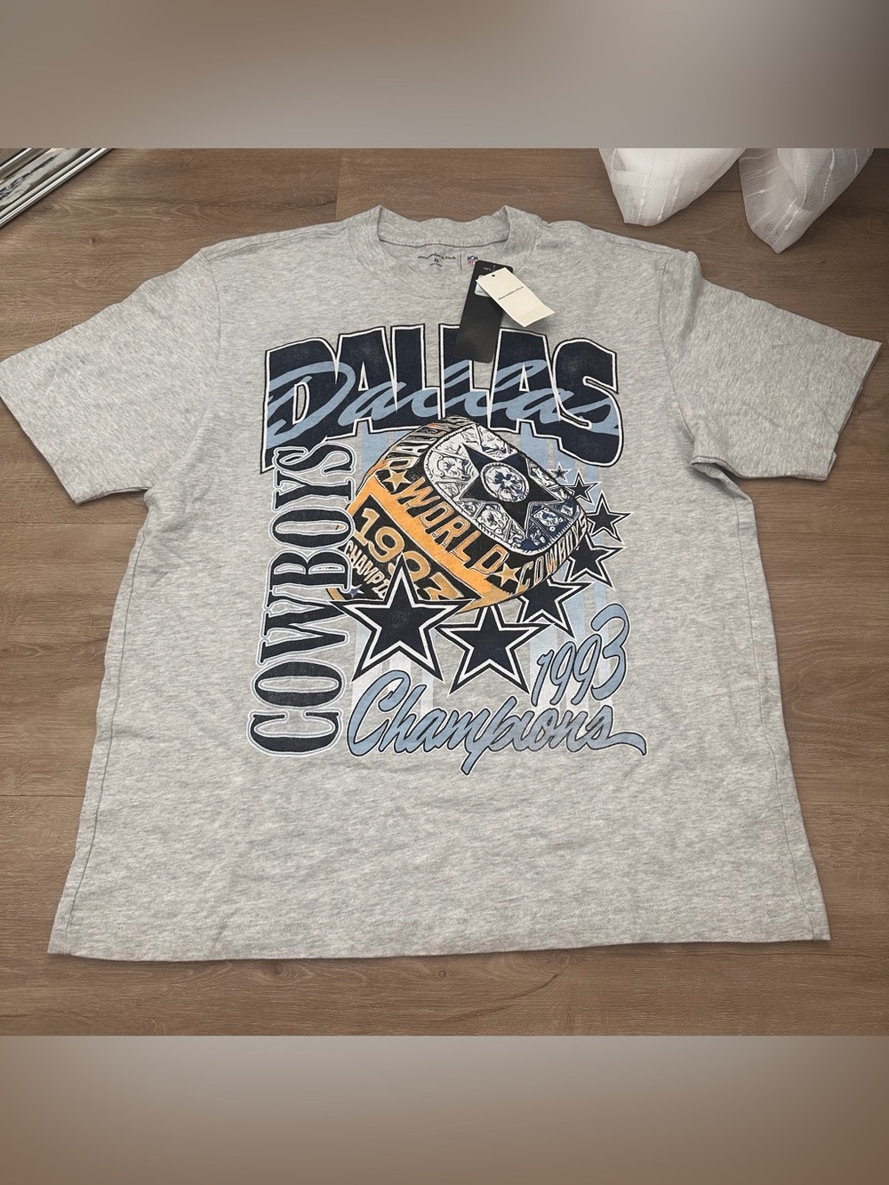 Abercrombie and Fitch Dallas Cowboys Vintage-Inspired Graphic Tee